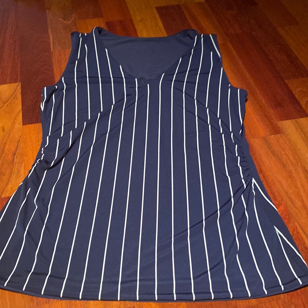 White House Black Market Reversible Shell NWOT size small